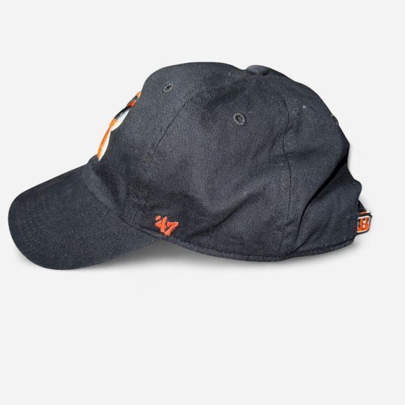 NFL Cincinnati Bengals Black Adjustable Hat with Embroidered B Logo - Picture 2 of 6